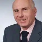 Dr. Juli