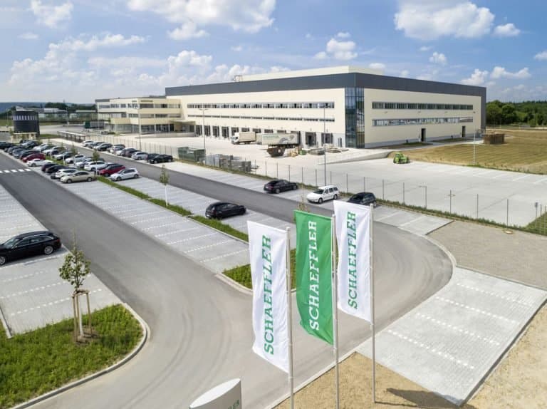 Schaeffler weiht Logistikzentrum in Kitzingen ein