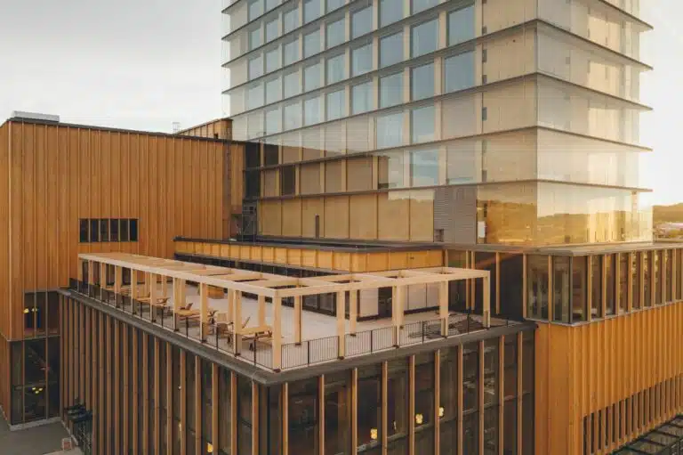 Sara Kulturhus Schweden: 20-geschossiges Holzgebäude