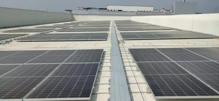dormakaba versorgt indischen Standort mit Photovoltaik-Strom