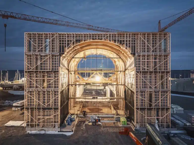 Loodusmaja: Leuchtturmprojekt für Holzbau