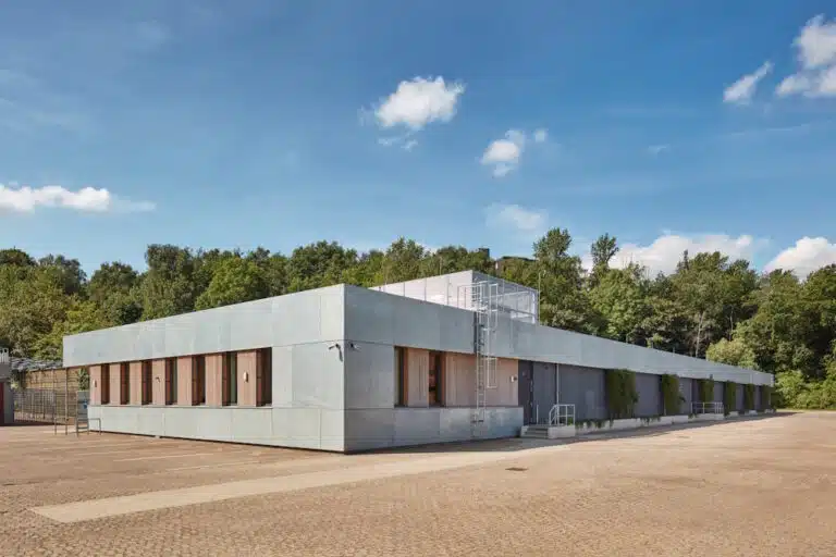 Unternehmensgeschichte in Holz gelagert