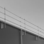dachrandsicherung-flachdachsicherung-schnelle-montage-mieten-kaufen-temporaeres-system-4